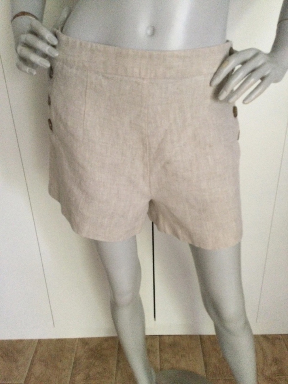 Wish Beige Linen Short Size S